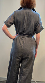 Collar Jumpsuit with sleeves and Belt